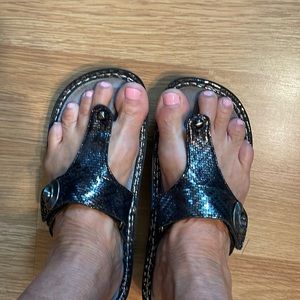 Algeria sandals